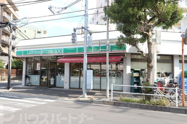 コンビニ　ローソンストア100市川南八幡三丁目店（コンビニ）まで170m