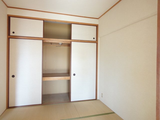 収納　同物件別号室の写真