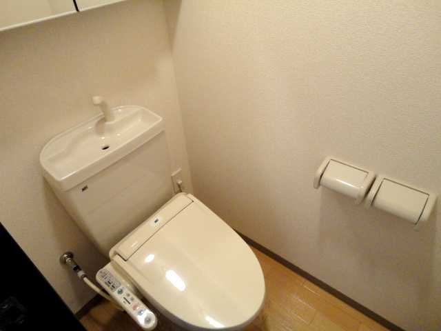 トイレ　シャワー付トイレ