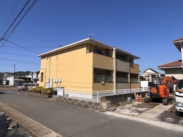 建物外観　明るい外観の物件です