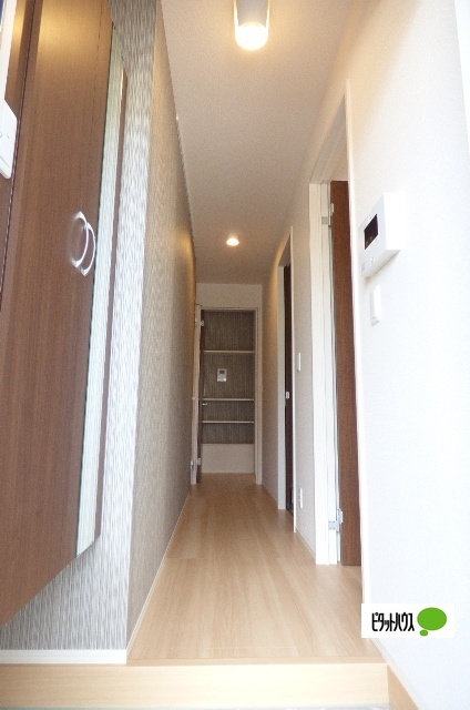 玄関　他のお部屋の写真です