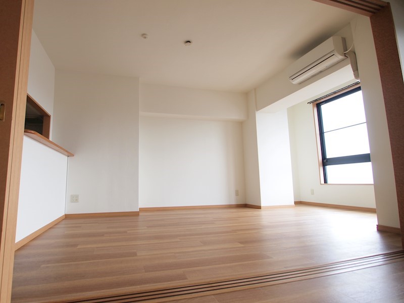 その他設備　明るいお部屋です。