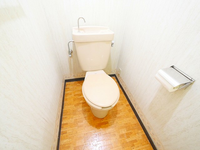 トイレ　シンプルで使いやすいトイレです