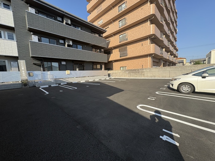 駐車場　駐車場完備です