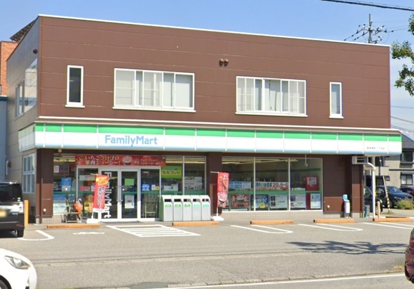 コンビニ　ファミリーマート新根塚町二丁目店（コンビニ）まで539m