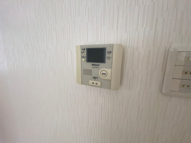 セキュリティ　インターホンは通話ができるので急な訪問があっても安心です。