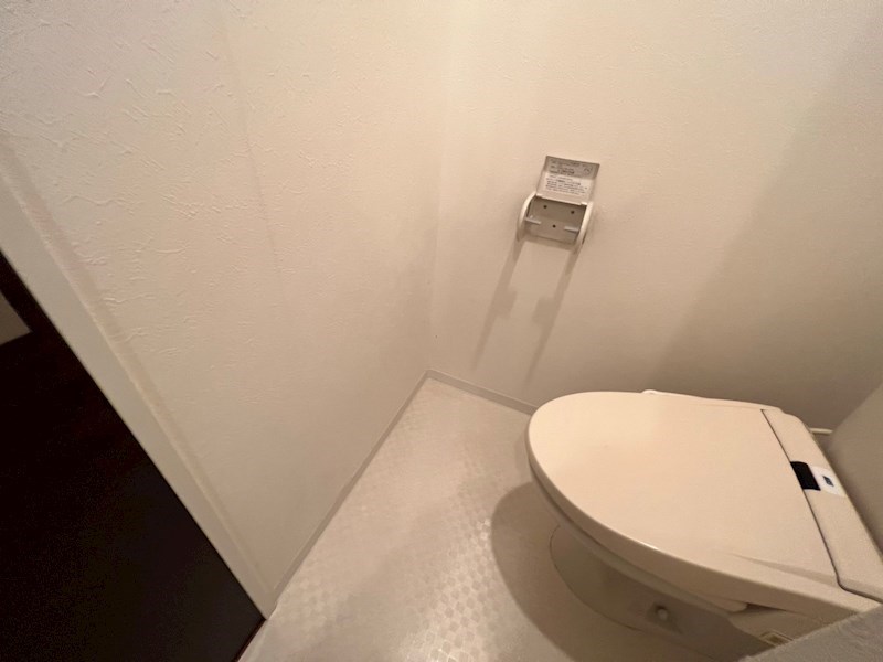トイレ　同タイプ別部屋写真です