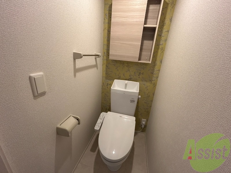 トイレ　トイレはウォシュレット機能付きです。安心して使用できますね。