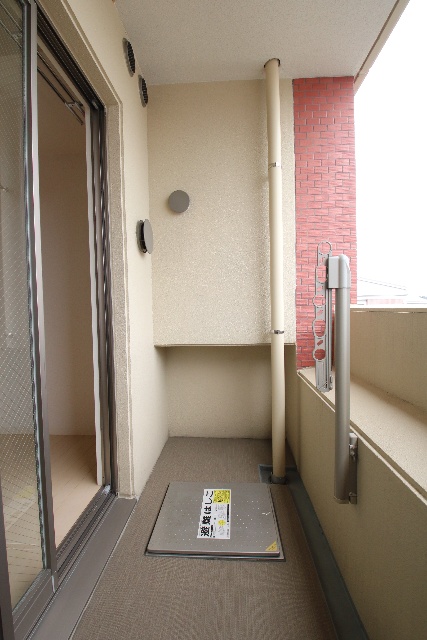 バルコニー　※別号室の参考写真です、現況優先※