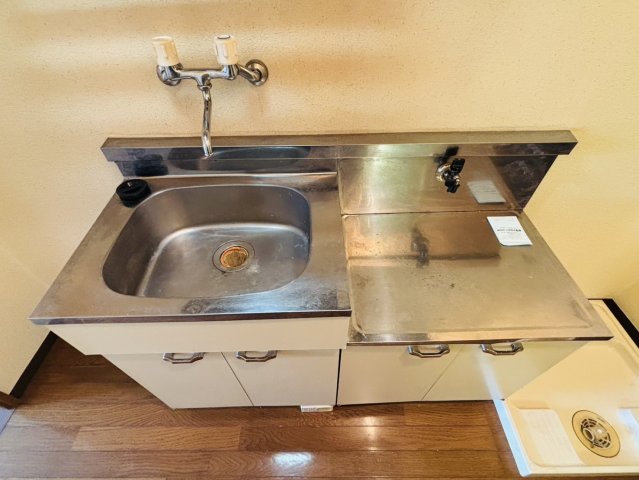 キッチン　同建物別部屋 現況優先