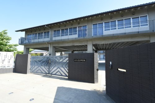 中学校　尼崎市立　大庄中学校（中学校）まで1259m