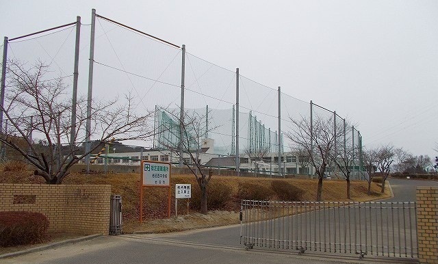 中学校　岩沼市立岩沼西中学校（中学校）まで1600m