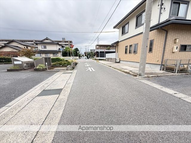 その他　前面道路（その他）まで0m