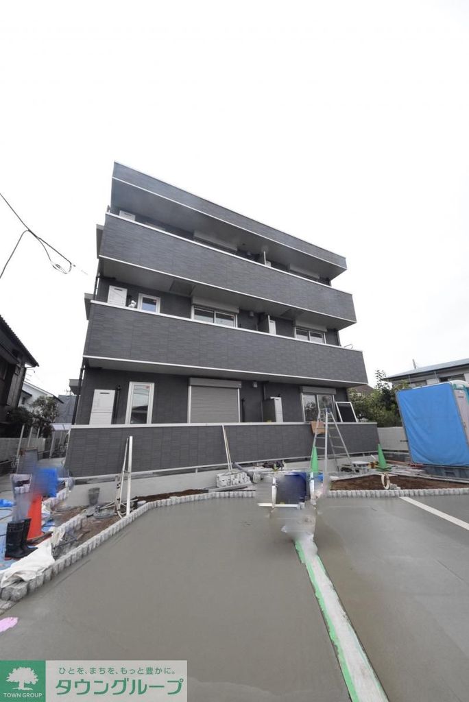 建物外観　建築中