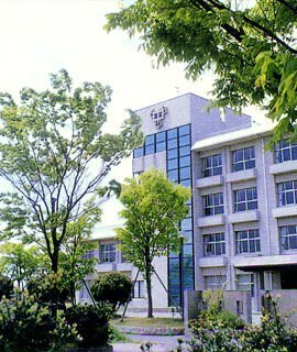 中学校　加賀市立山代中学校（中学校）まで2414m