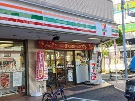 コンビニ　セブンイレブン（コンビニ）まで180m