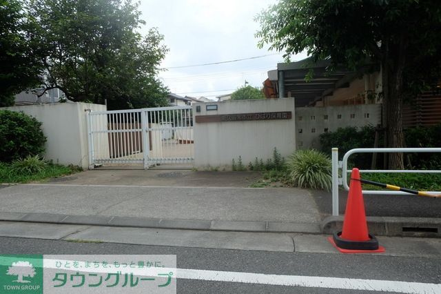 幼稚園・保育園　ひばり保育園（幼稚園・保育園）まで730m