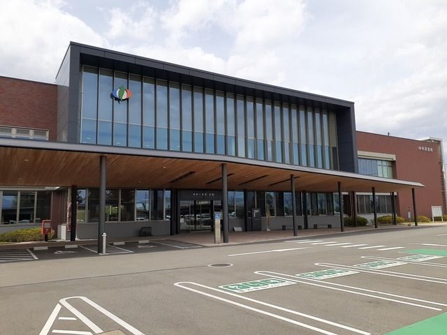 役所　中央市役所（役所）まで1100m