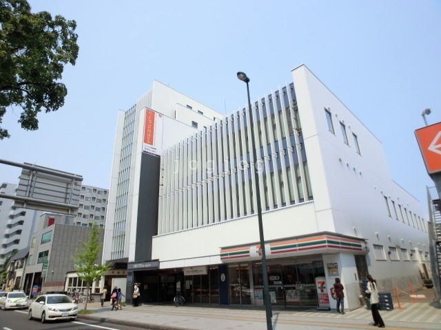 ドラックストア　アインズ＆トルペマルヤマクラス店（ドラッグストア）まで1713m