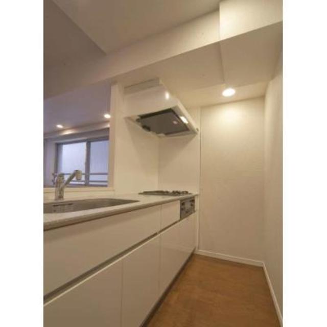 キッチン　※写真は同タイプ住戸です。