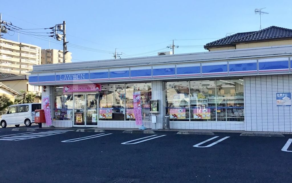 コンビニ　ローソン吉川栄町店（コンビニ）まで300m