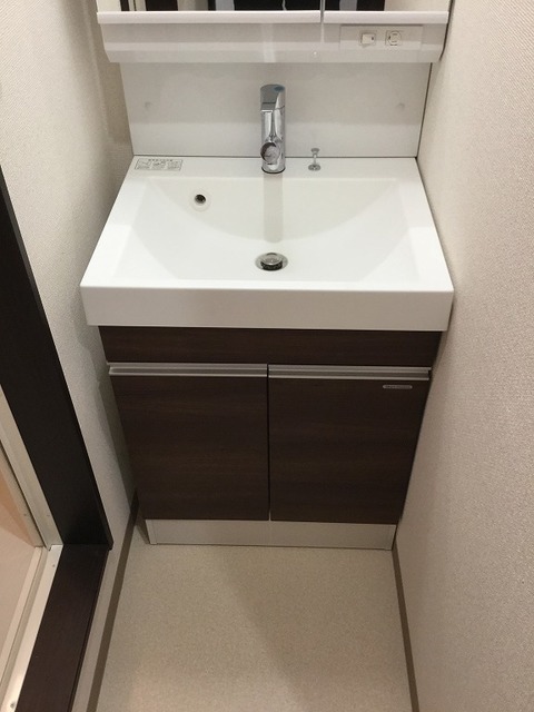 洗面設備　同仕様