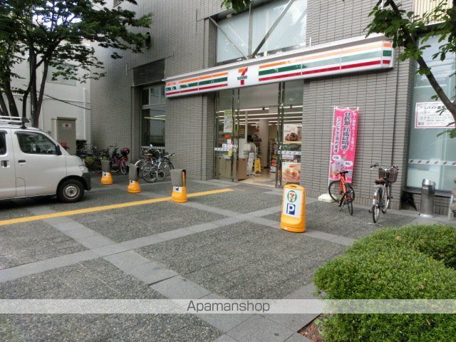 コンビニ　セブンイレブン（コンビニ）まで98m
