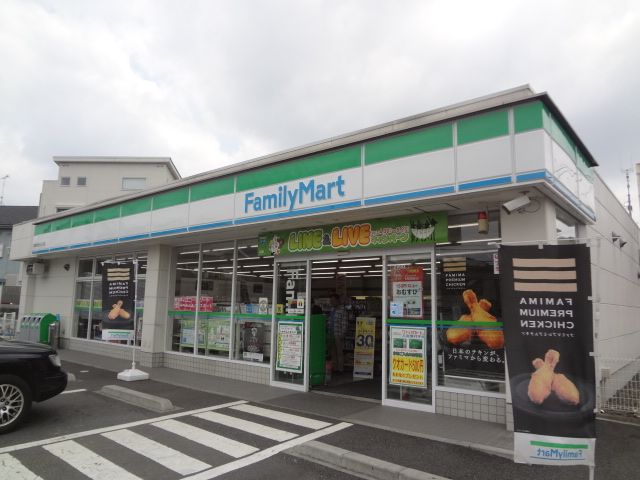コンビニ　ファミリーマート日本文化大入口店（コンビニ）まで655m