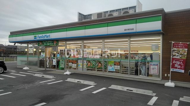 コンビニ　ファミリーマート袋井新池店（コンビニ）まで1999m