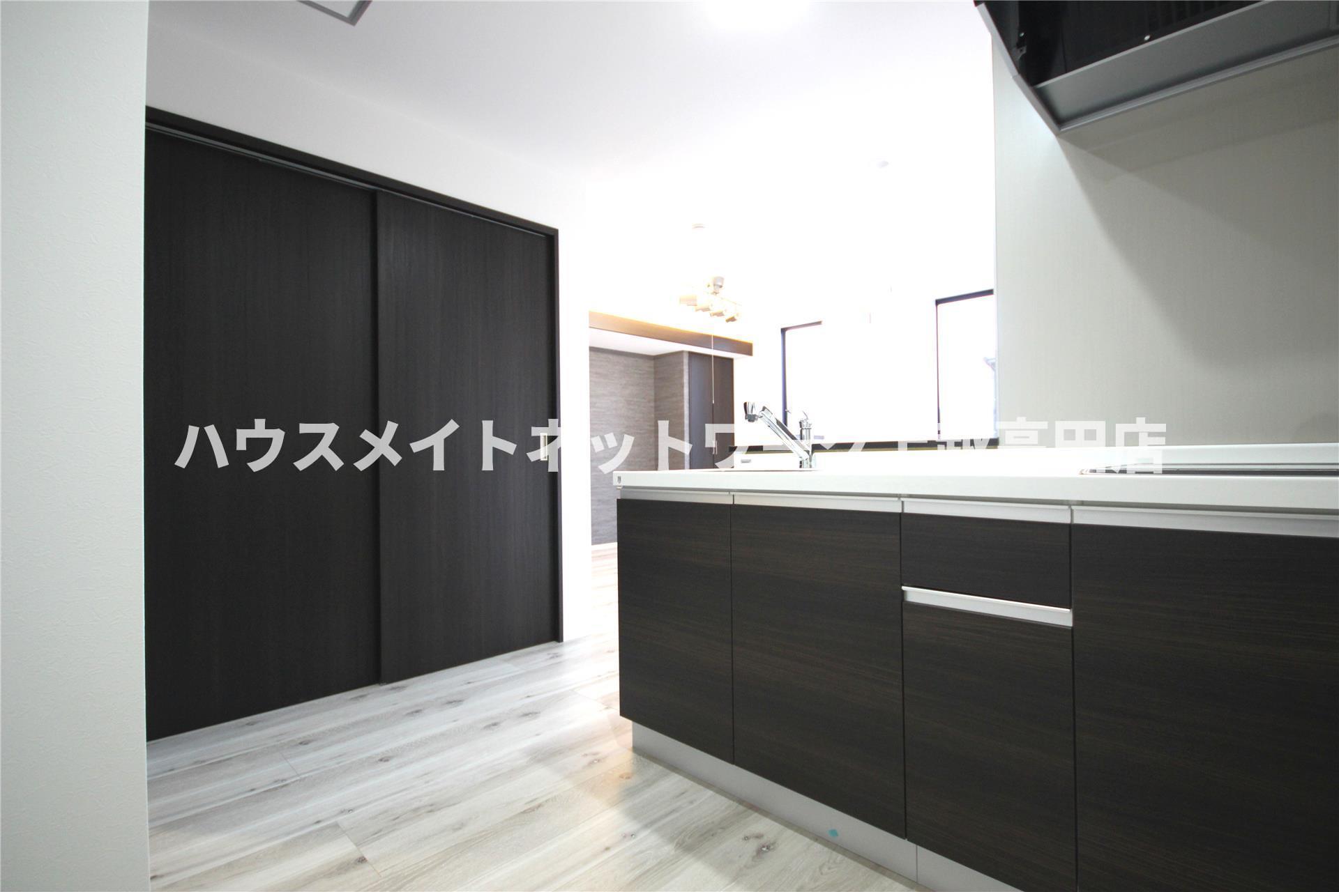 キッチン　キッチン（参考同型タイプの室内写真）