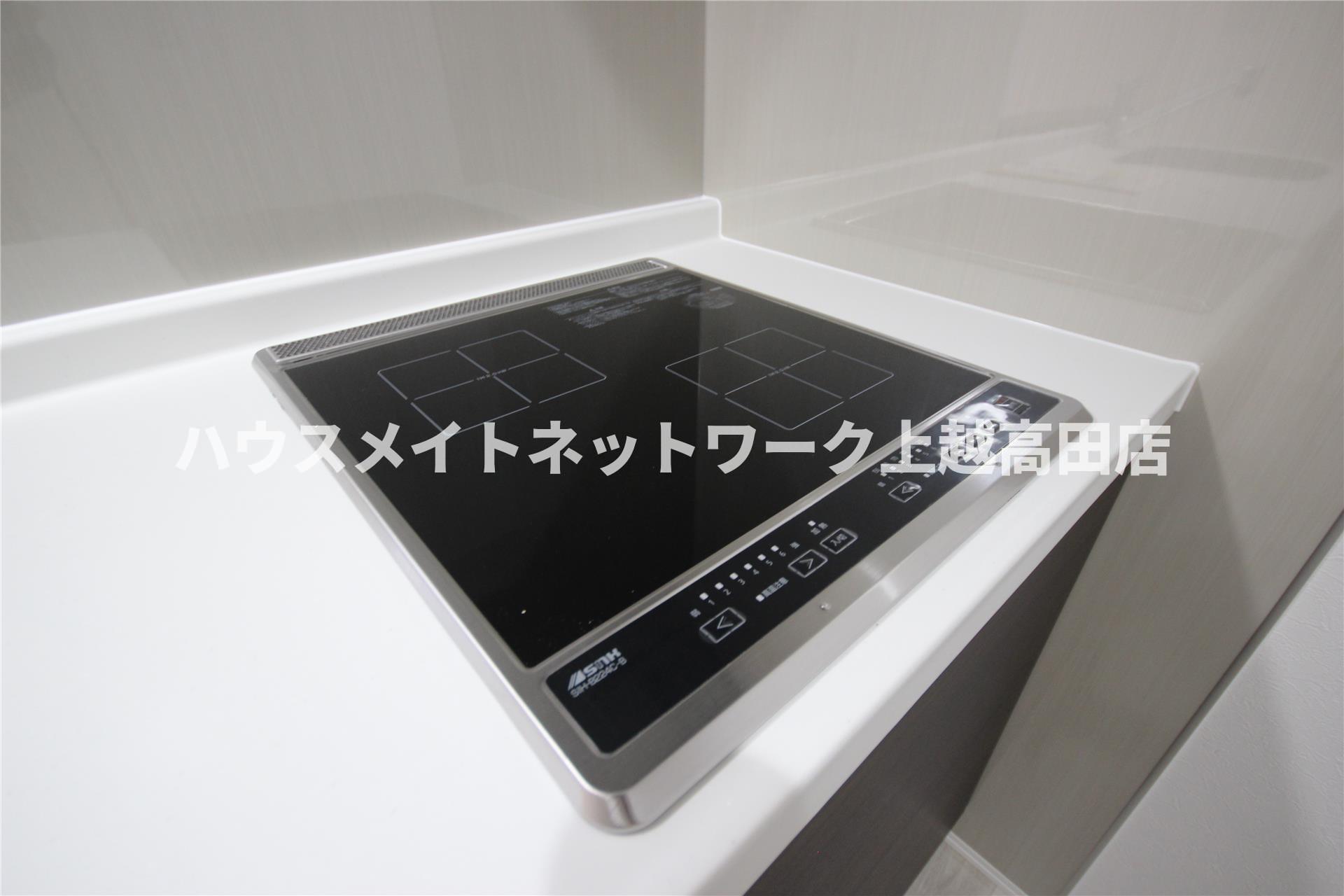 その他設備　ＩＨクッキングヒーター２口（参考同型タイプの室内写真）
