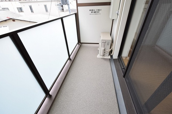 バルコニー　同物件別部屋写真