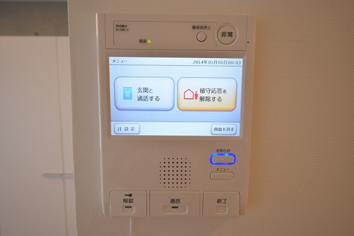 セキュリティ　同物件別部屋写真