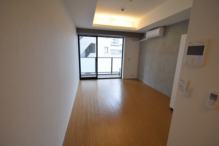 居室・リビング　同物件別部屋写真