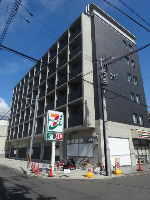 コンビニ　セブンイレブン JR西大路駅前店（コンビニ）まで172m