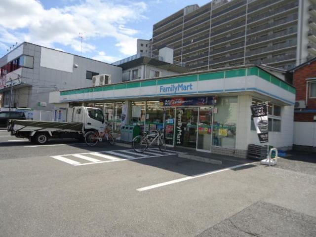 コンビニ　ファミリーマート北花田店（コンビニ）まで861m