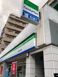 コンビニ　ファミリーマート 台東松が谷店（コンビニ）まで133m
