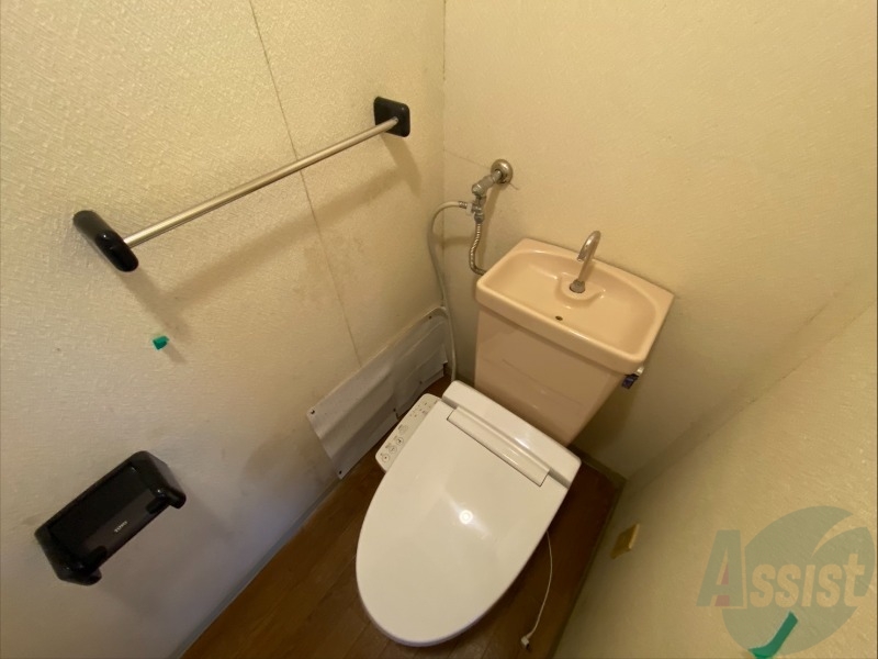 トイレ　トイレです。ウォシュレット付を探している方、おすすめです！
