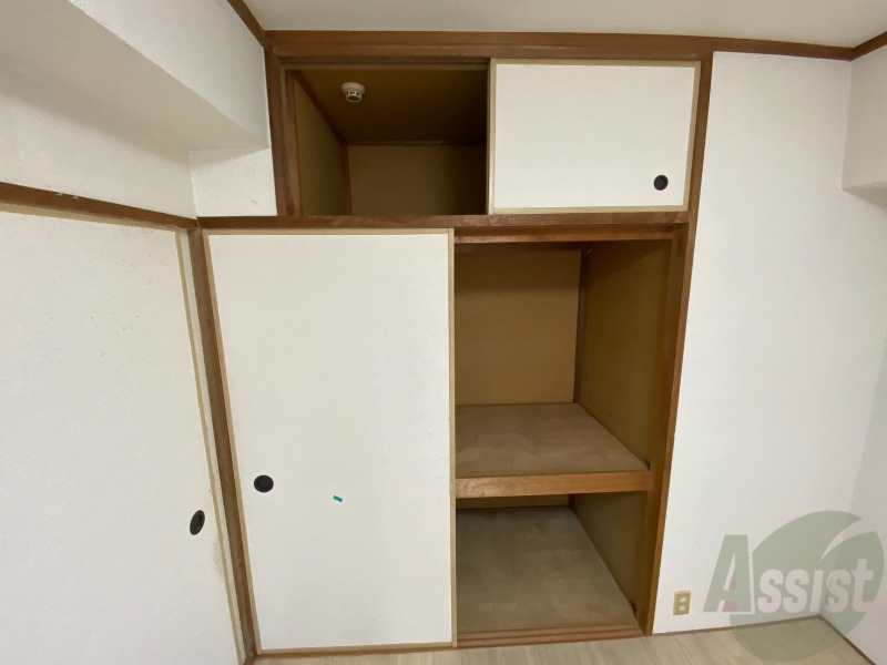 収納　収納もバッチリあるのでお部屋が片付きますよ！
