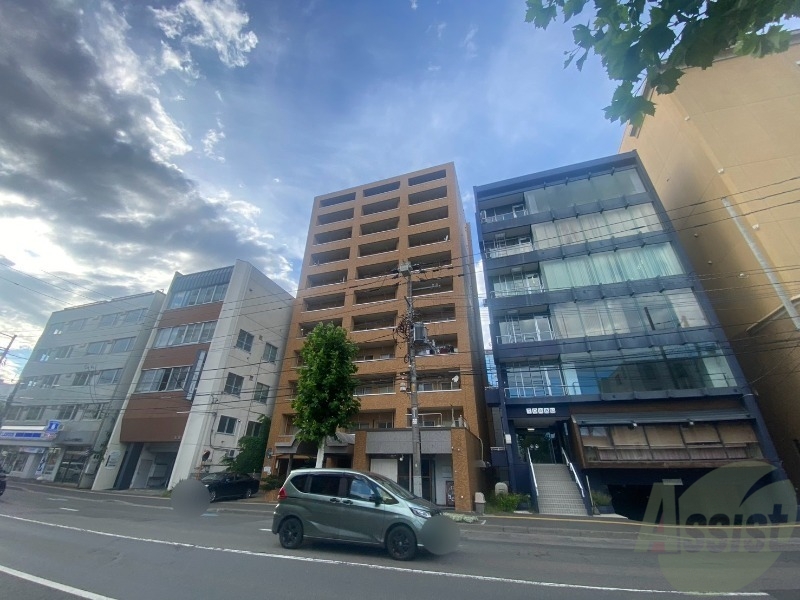 建物外観　札幌市中央区南三条西「ダイアパレス南３条」