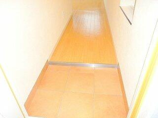 玄関　別部屋参考用写真