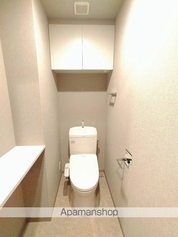地下鉄御堂筋線 江坂駅 徒歩9分 10階建 築3年のトイレ写真