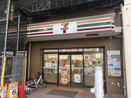 コンビニ　セブンイレブン 横浜太田町3丁目店（コンビニ）まで163m
