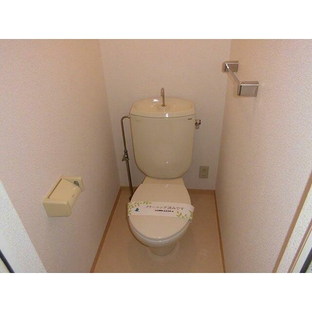 トイレ　※同仕様写真