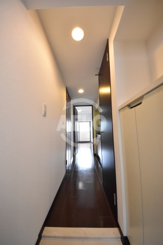 玄関　ライブコート北梅田　玄関