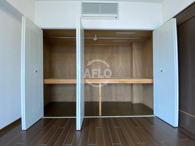 収納　ヴェスタ堀江　クローゼット