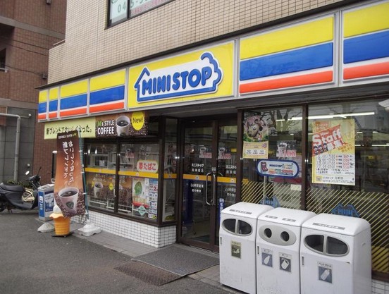 コンビニ　ミニストップ 阪東橋店（コンビニ）まで158m