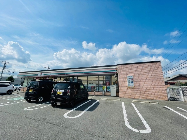 コンビニ　セブンイレブン鈴鹿道伯５丁目店（コンビニ）まで508m