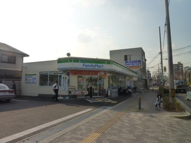 コンビニ　ファミリーマート八尾南本町一丁目店（コンビニ）まで87m