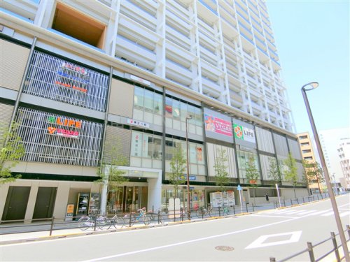 スーパー　ライフ京急蒲田店（スーパー）まで220m